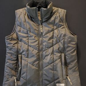 FWR ACTIVE by Fairweather, Chevron quilted Puffer Vest - Dark grey/green